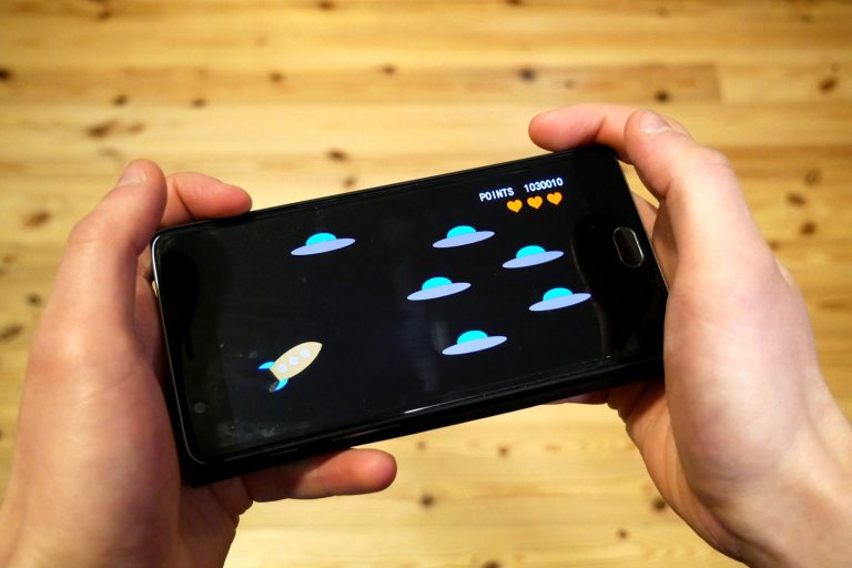China Sees 80 Percent Surge in Mobile Game Downloads Suddenly