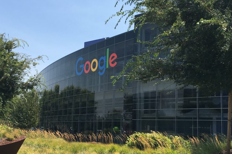 Google Launches Pixel 9 with Gemini Assistant