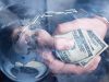 KNM Group Directors Fined for Malaysian Fraud A gavel and stack of Malaysian ringgit notes on a desk, symbolizing financial fraud penalties in Southeast Asia.
