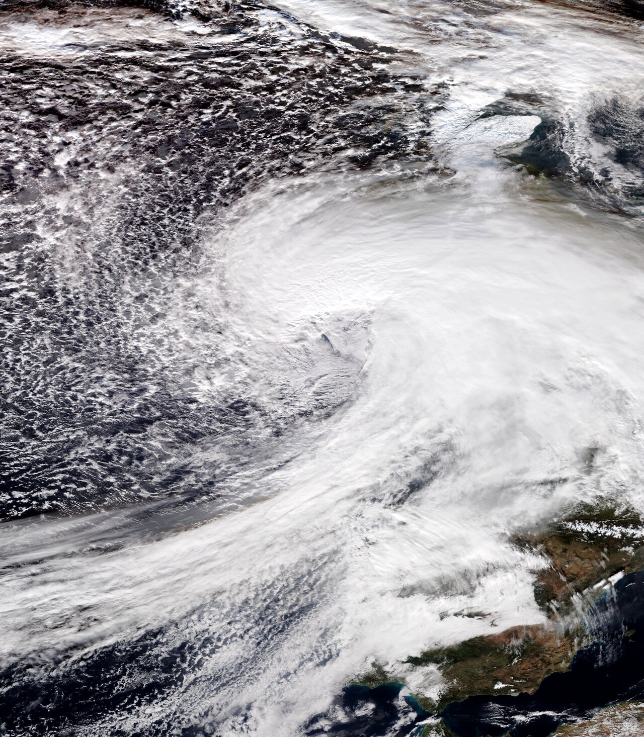 Storm Kristin Kills 5, Damages Infrastructure in Portugal Storm Kristin Kills 5, Damages Infrastructure in Portugal