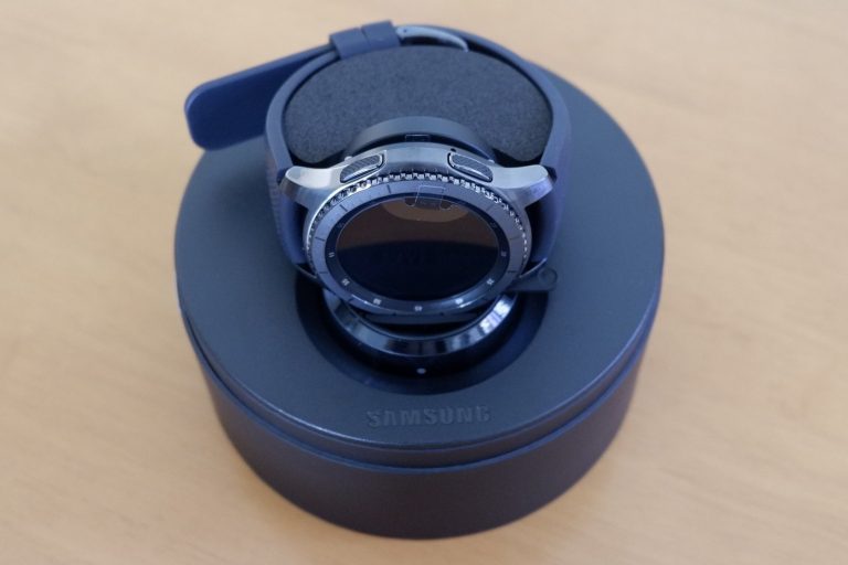 Smartwatches stuck in charging cable chaos despite USB-C unity