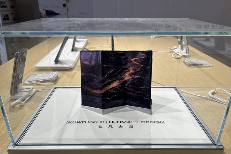 Huawei and Xiaomi Launch Foldables in China Ahead of Apple Event