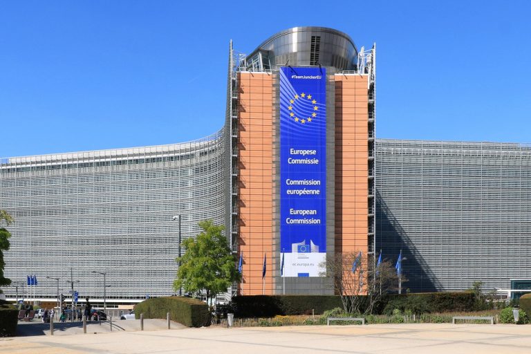 Europe Faces Slow Reform Pace Amid Low Productivity and Delayed Recovery Funds