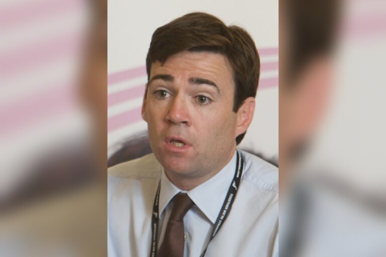 Burnham puts idea of Britain rejoining EU on the table