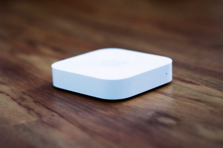 Apple Unveils HomeView Smart Hub Featuring Integrated Siri AI