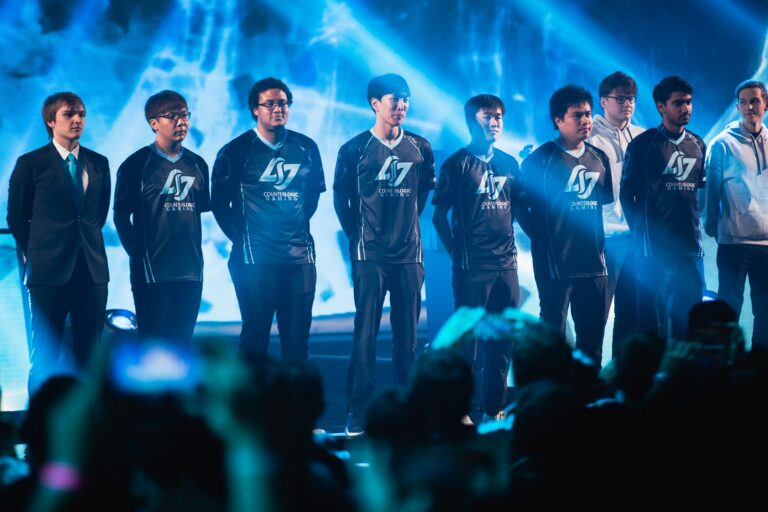 Unexpected Upsets Shift Power Dynamics at League of Legends Worlds 2026